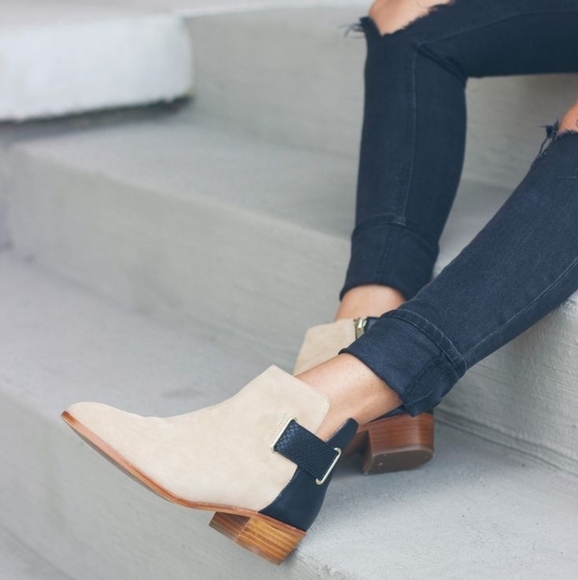 Yosi Samra Drew Black/Beige Suede Ankle Booties 8 - Picture 4 of 6